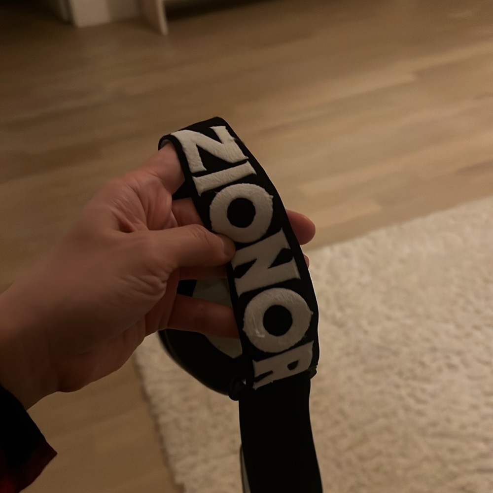 Ski Goggles - image 3